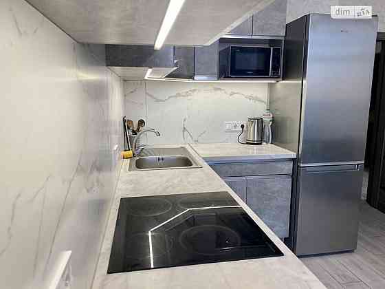 Оренда Квартира 1-кімнатна, 35/36 поверх на проспект Берестейський, 11 Kiev