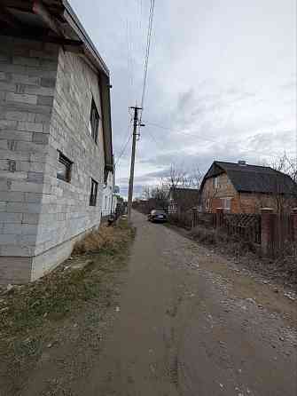 Продаж Будинок на Вишнева 