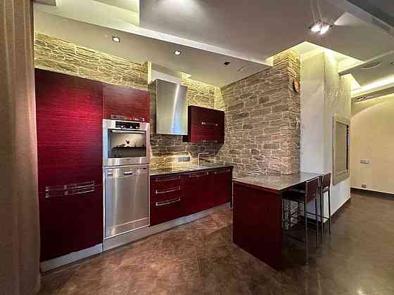 Оренда Квартира 1-кімнатна, 12/25 поверх на Верховинна, 35 Киев