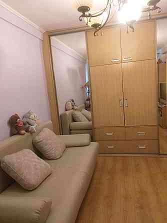 Оренда Квартира 1-кімнатна, 1/5 поверх на Харьковское шоссе, 4 Киев