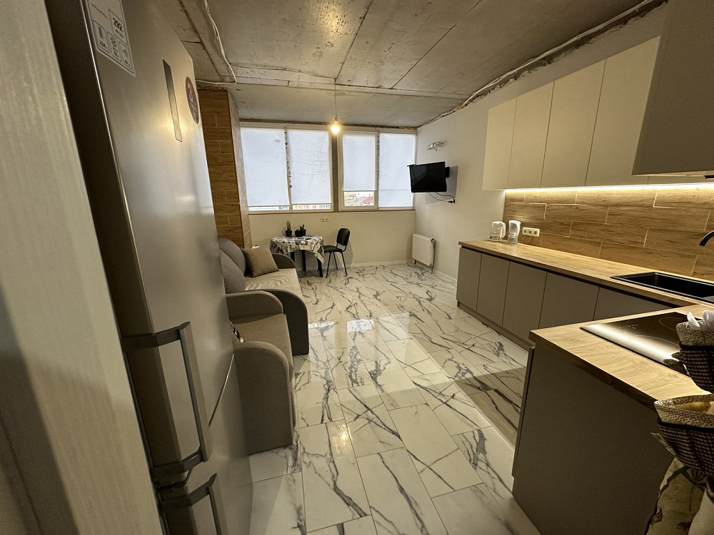 Продам современную 2-х комнатную квартиру на пос.Котовского (ул.Школьная)  - фото 1