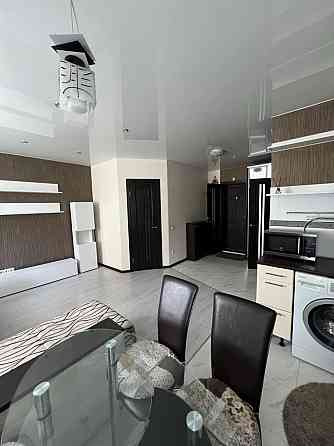 Оренда Квартира 1-кімнатна, 1/9 поверх на бульвар Верховної Ради, 19 Київ