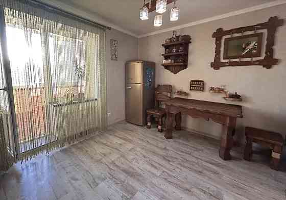 Продаж 3к квартири 99.3 кв. м на вул. Євгена Коновальця Ternopil'
