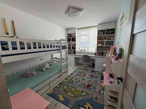 Продаж Квартира 2-кімнатна, 1/10 поверх на вул. Зелена Львів