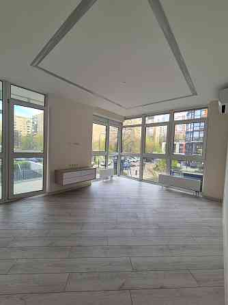 Продаж Квартира 3-кімнатна, 2/24 поверх на Предславинська вул., д. 40 Київ