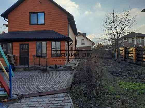 Оренда відмінного 2-поверхового будинку в с. Хотів. Код № 139167 Хотів