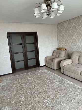 Продаж Квартира 3-кімнатна, 11/17 поверх на Дарницкая ул., 19 Дніпро