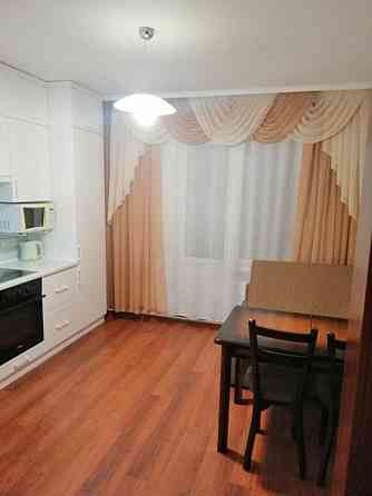 Оренда Квартира 1-кімнатна, 13/24 поверх на ул. Здолбуновская, 13 Київ