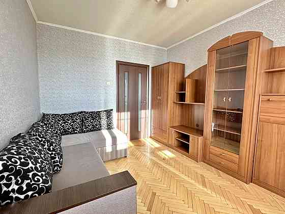 Оренда Квартира 2-кімнатна, 10/16 поверх на Глушкова, 49 Kiev