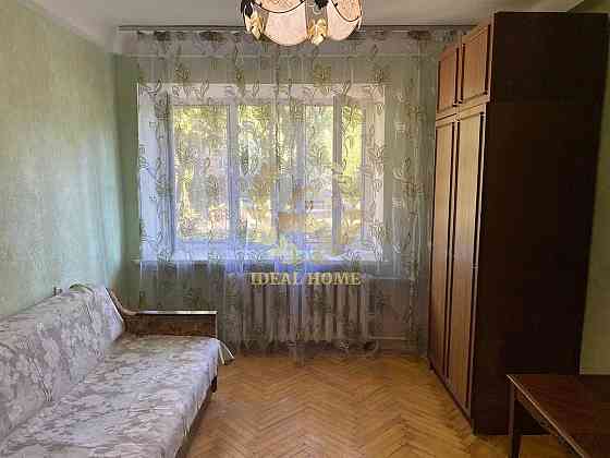 Продаж Квартира 2-кімнатна на Милютенко ул., 28А Київ