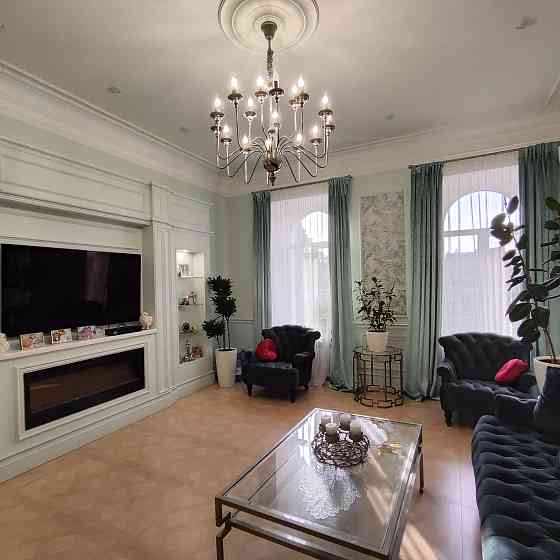 Продам 4-х комнатную очень красивую квартиру на Софиевской. Odessa