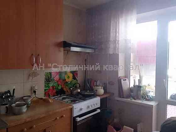 Продаж Квартира 4-кімнатна, 10/10 поверх на Прилужна вул., 14 Kiev