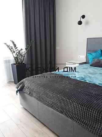 Оренда Квартира 2-кімнатна, 23/26 поверх на Урицкого ул./ Липкивского Василия Kiev