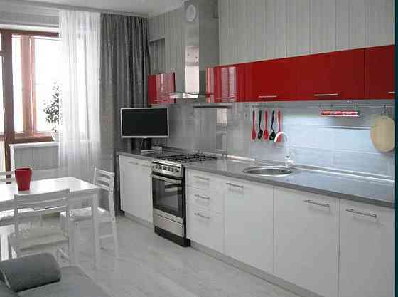 Продаж Квартира 1-кімнатна, 4/10 поверх на Добровольцев ул. Odessa