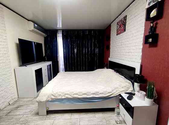 Продаж Квартира 2-кімнатна, 8/9 поверх на Желваковского ул., 6А Днепр