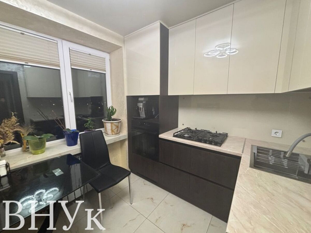 Продаж Квартира 2-кімнатна, 5/5 поверх на Гетьмана Мазепи, 3а Луцьк - фото 5