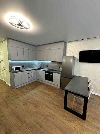 Оренда Квартира 1-кімнатна, 4/9 поверх на проспект Соборності, 17 Kiev