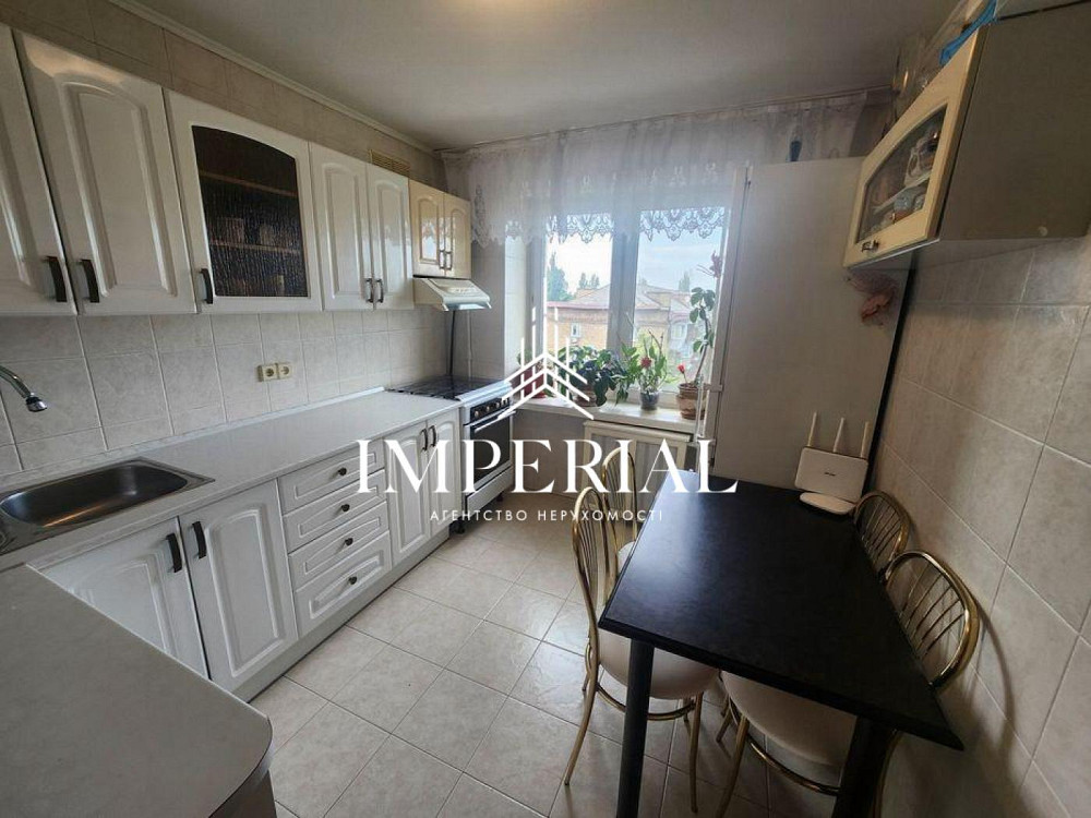 Продаж Квартира 4-кімнатна, 6/9 поверх на вул. Салютна Київ - фото 5