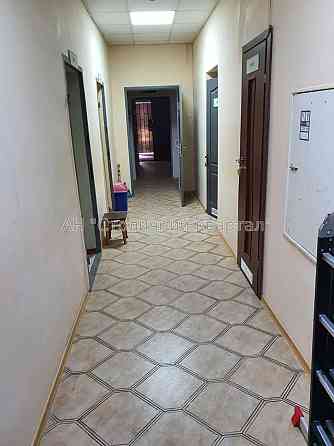 Оренда Будинок 5-кімнатний на Леся Курбаса пр-т, 1Б Киев