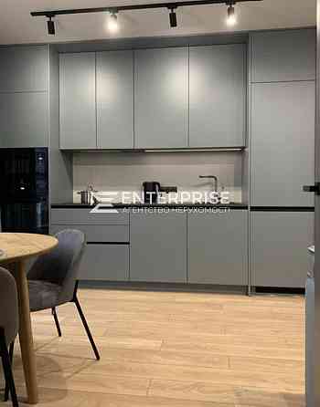 Продаж Квартира 1-кімнатна, 5/9 поверх на вул. Салютная Київ