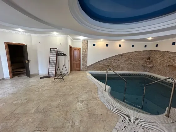 For sale 3-storey House with land 26 ares 753 sq.m 6 rooms at Риболовецька Kiev