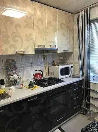 Продаж Квартира 3-кімнатна, 3/5 поверх на Стражеска Академіка вул., д. 11 Киев