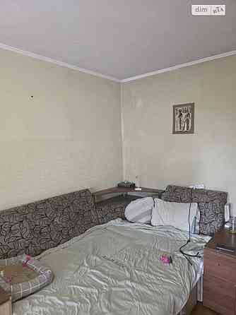 Оренда Квартира 1-кімнатна, 4/9 поверх на Бориспільська, 49 Киев