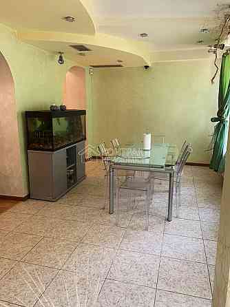 Продаж Квартира 5-кімнатна, 1/5 поверх на вул. Байрона Харьков