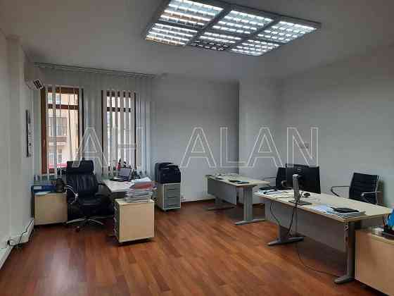 Продаж офісне приміщення на вул. Басейна приміщень - 9, поверх - 1/10 Київ