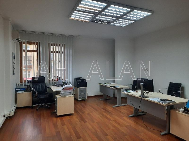 Продаж офісне приміщення на вул. Басейна приміщень - 9, поверх - 1/10 Київ - фото 1