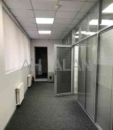 Оренда Будинок 3-кімнатний на Шовковична вул., 42/44 Kiev