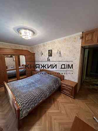 Оренда Квартира 3-кімнатна, 3/18 поверх на Анны Ахматовой ул. Киев