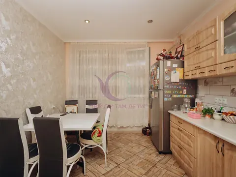 Продаж 3к Квартира 80 кв.м Вокзальна (Гагаріна Юрія) вулиця 54Б Чернівці - фото 3