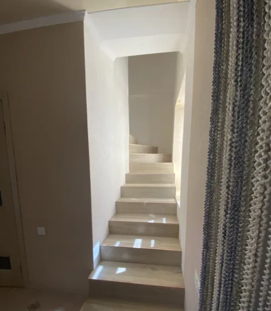 Тишина за городом, город рядом: уютный 2-этажный таунхаус Нерубайське - фото 9