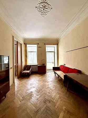 Продаж Квартира 4-кімнатна, 2/4 поверх на Івана Драча вул., д. 3 Київ