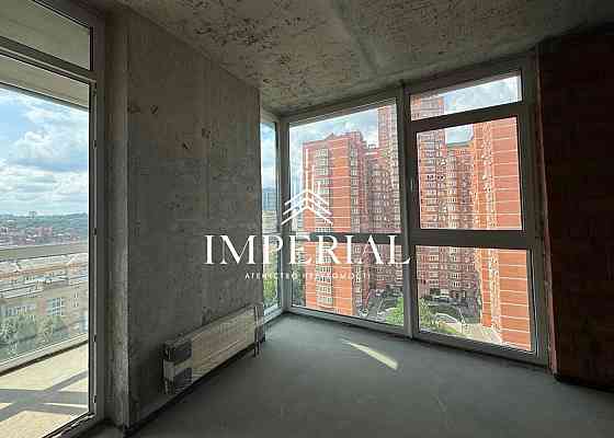 Продаж Квартира 3-кімнатна, 13/19 поверх на вул. Предславинська Киев