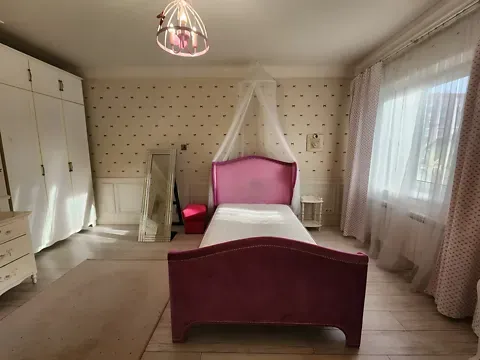 For rent 3-storey   220 sq.m 4 rooms at Київська вулиця 34 Chernivtsi - photo 9