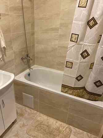 Оренда Квартира 1-кімнатна, 9/15 поверх на ул. Центральная, 21а Київ