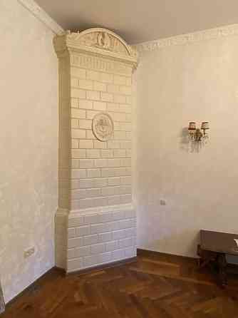 Продаж Квартира 4-кімнатна, 1/2 поверх на Сеченова пер., 5 Одеса