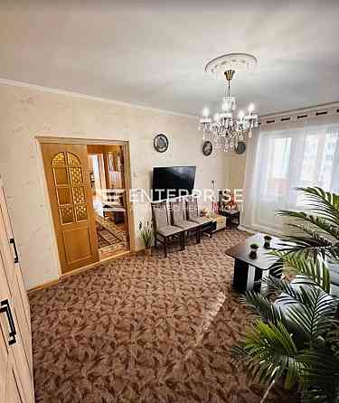 Продаж Квартира 4-кімнатна, 5/10 поверх на вул. Гмирі Бориса Київ