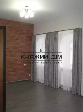 Оренда офісне приміщення на вул. Воздвиженська поверх - 4/5 Київ