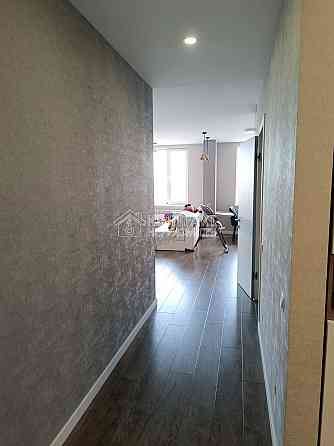 Продаж Квартира 3-кімнатна, 15/25 поверх на вул. Юбилейный Харків