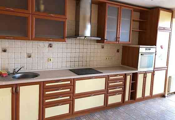 Оренда Квартира 3-кімнатна, 15/16 поверх на ул. Анны Ахматовой, 35б Киев