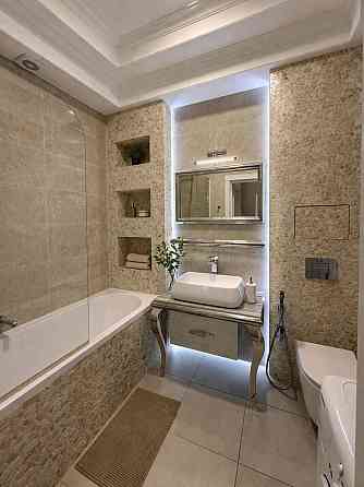 Продаж Квартира 2-кімнатна, 18/24 поверх на Коновальця Євгена вул., д. 34А Київ