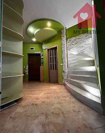 Продаж трикімнатної квартири по вул.Можайського Uzhhorod