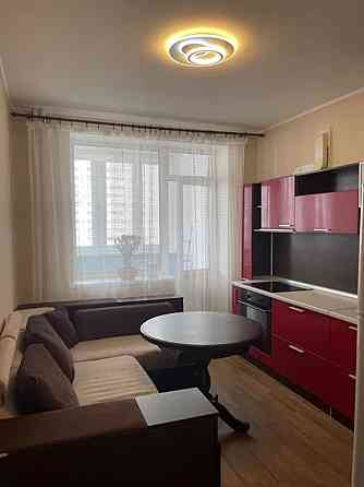 Оренда Квартира 1-кімнатна, 9/25 поверх на Драгоманова, 6а Киев