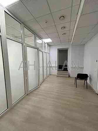 Оренда офісне приміщення на вул. Хрещатик приміщень - 3, поверх - 2/4 Киев