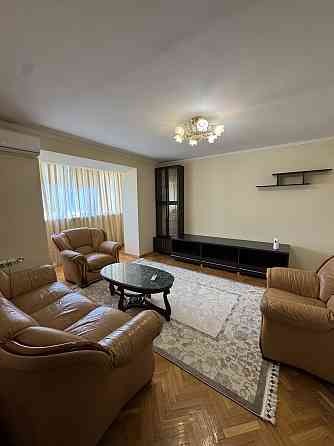 Оренда Квартира 3-кімнатна, 4/5 поверх на Любомира Гузара Івано-Франківськ