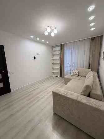 Продаж 1к Квартира 39.4 кв.м Курчатова вул. Рівне