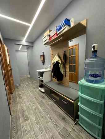 продам  3х комнатную квартиру + рядом готовый бизнес. Одесса